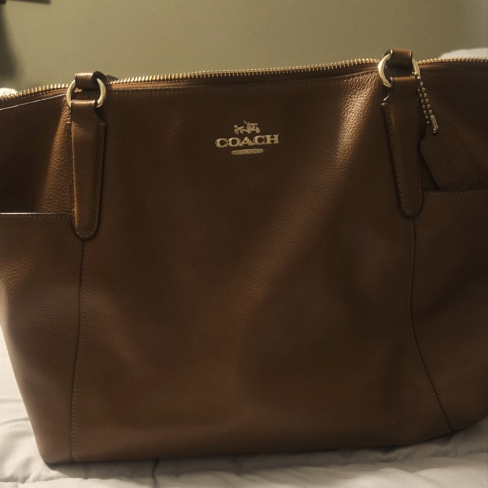 Coach tote purse